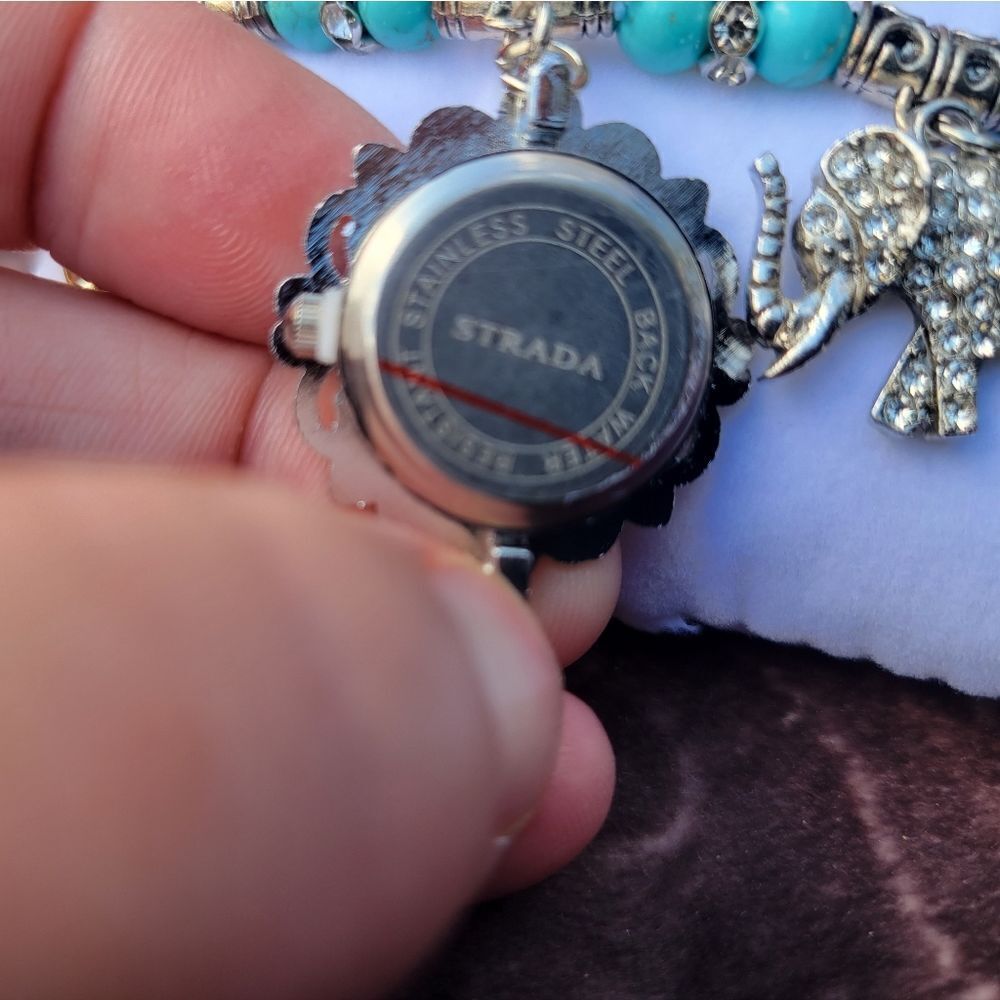 Strada Bracelet Watch - Picture 2 of 11